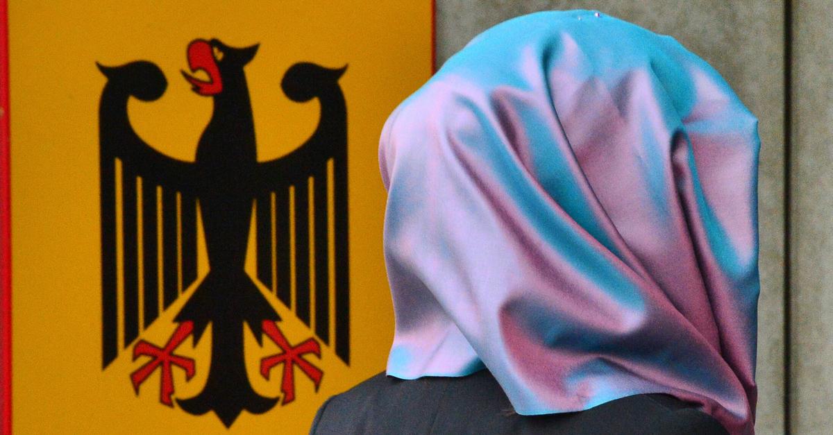 Kopftuch-Streit um Richterin: Justiz in Hessen steht vor einem ...