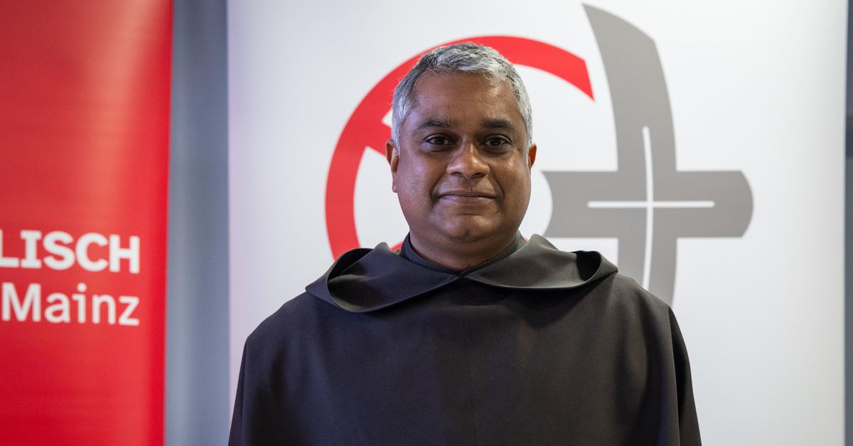 Bekanntgabe des Vatikan: Joshy Pottackal ist neuer Weihbischof in Mainz