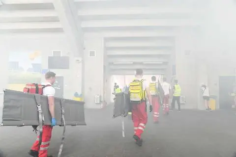 140 Verletzten-Darsteller:innen waren von den 630 Einsatzkräften bei der Großübung des Arbeiter-Samariter-Bundes im Mainzer Stadion medizinisch zu versorgen und zu betreuen.