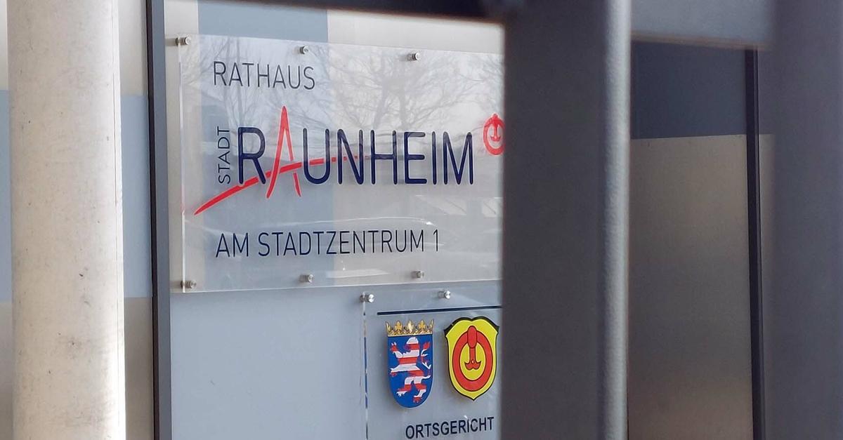 In Raunheim fliegen die Fetzen