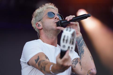 OneRepublic-Frontmann Ryan Tedder beim Konzert in der Wiesbadener Brita-Arena.