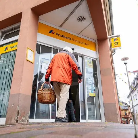 Der letzte Öffnungstag der Alzeyer Post ist von den Kunden intensiv genutzt worden.