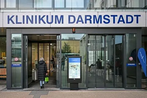 Haupteingang des Klinikums Darmstadt an der Grafenstraße.