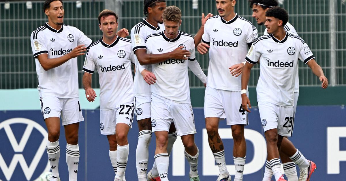 Historischer Pokal-Abend: Eintracht Frankfurt siegt 11:0 gegen SC St ...