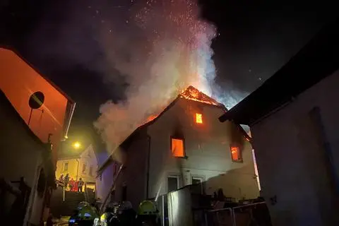 In Windesheim ist es am Mittwochmorgen zu einem Großbrand im Ortskern gekommen. 