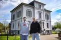 Zeno Schirling (links) und Christoph Herrmann freuen sich auf die baldige Eröffnung des neuen Angebots in der Villa Büchner.