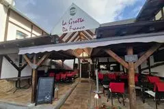 Von allen Restaurants im Landkreis Gießen hat "La Grotta Da Franco" in Pohlheim mit Abstand die beste Bewertung: 4,9 Sterne bei über tausend Bewertungen ist deutschland-, wenn nicht sogar weltweit eine extreme Seltenheit.
