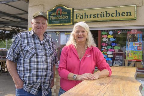 70 Jahre lang ist der Kiosk mit Imbiss an der Fähre in Gernsheim in Familienhand gewesen. Nun wollen die Pächter Günter und Petra Nagel Ende des Jahres in Rente gehen. Die Stadt vergibt die Pacht ab 2024 neu. Robert Heiler