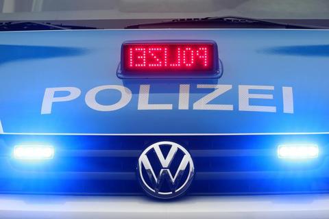 Die Polizei hat am Wochenende die Einhaltung der Ausgangssperre im Kreis Groß-Gerau kontrolliert. Symbolfoto: dpa