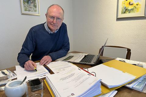 Armin Hanus, Sprecher der Bürgerinitiative „Büttelborn 21“, zweifelt die Aussagen vom Matthias Schimpf an, dem Kreisbeigeordneten des Kreises Bergstraße.