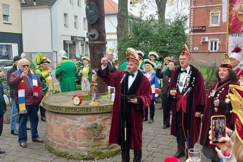 Neben der Neuwahl beschäftigte sich die Versammlung des Carneval-Clubs Raunheim auch mit der zurückliegenden Kampagne (hier die Eröffnung im Vorjahr). Archivfoto: Michael Kapp