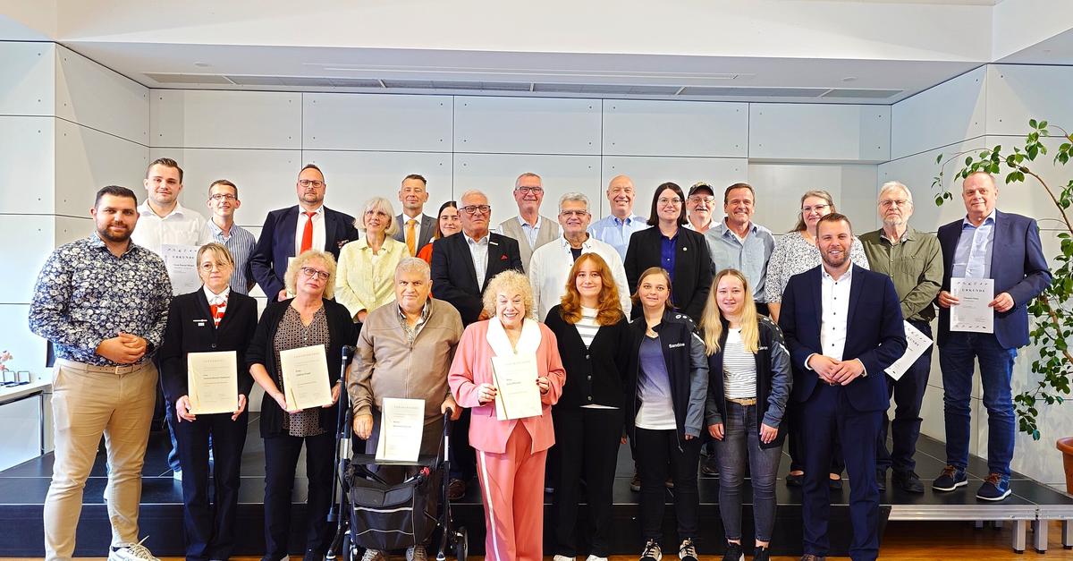 Stadt Raunheim ehrt Sportler und ehrenamtliche Helden