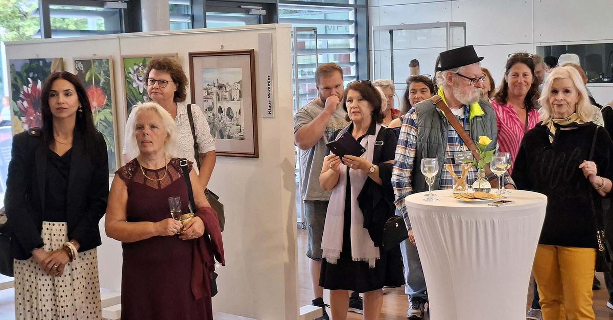 Freie Künstlergruppe zeigt Vielfalt im Bürgersaal