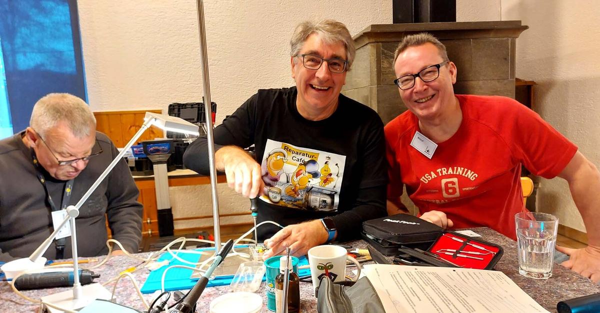 Repair-Café im Raunheimer Anglerheim findet Zuspruch
