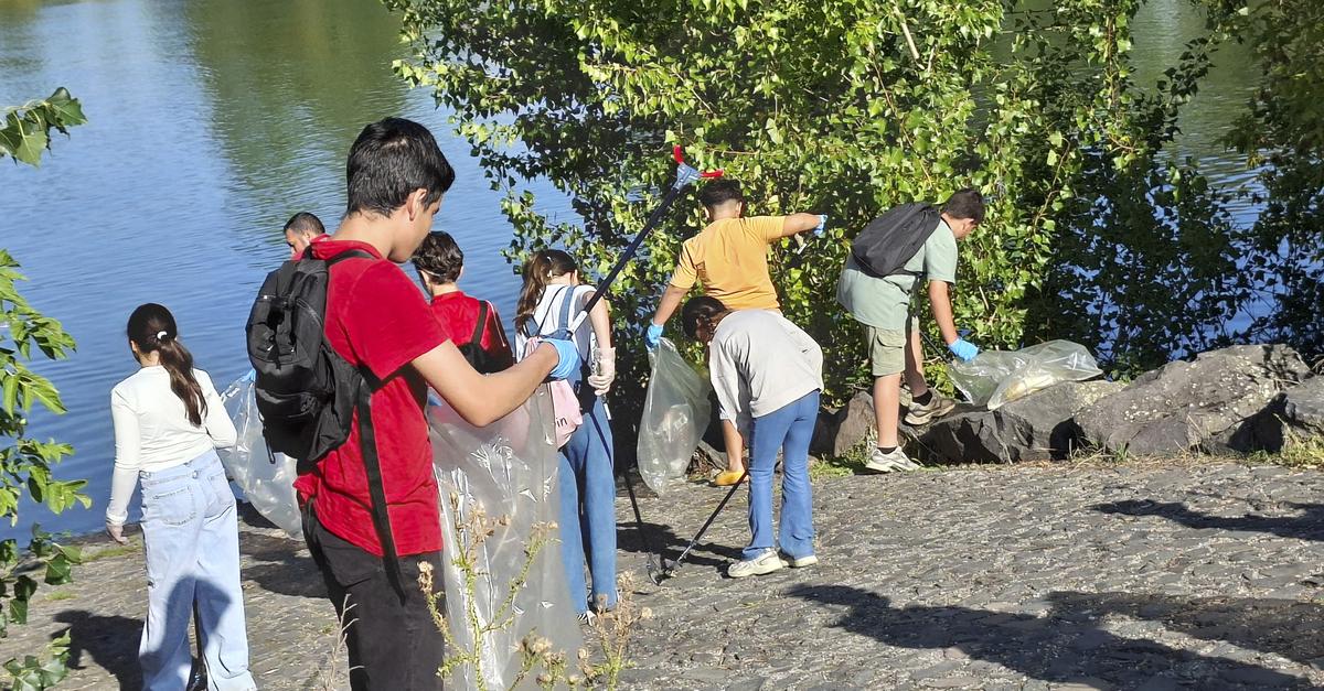 Wenig Beteiligung, große Müllausbeute am Raunheimer Mainufer