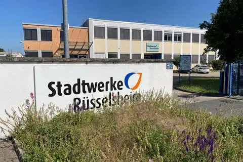 Die mutmaßliche Veruntreuung von 1,7 Millionen Euro bei der Stadtwerke-Tochter EVR hat jetzt auch den Betriebsrat auf den Plan gerufen 