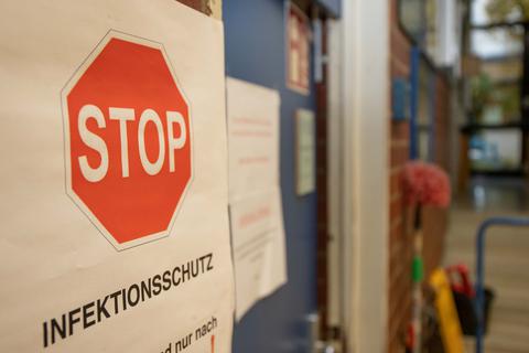Mit diversen Vorkehrungen zum Infektionsschutz will das Hessische Kultusministerium der Corona-Pandemie begegnen.                 Archivfoto: dpa