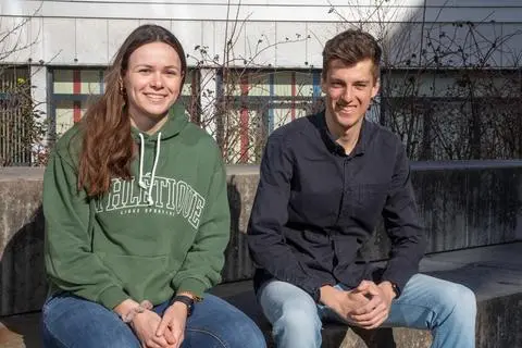 Kugelstoßerin Katja Seng und Läufer Patrick Andres sind gleichzeitig Leistungssportler und angehende Ingenieure. Die Jonglage mit beiden Leidenschaften gelingt ihnen gut, erfordert aber viel Disziplin.