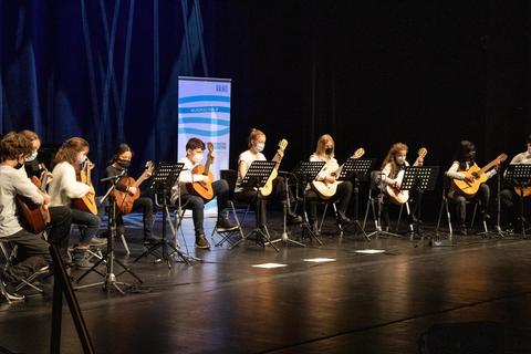 Beim Konzert der Musikschule geben die jungen Künstler den Ton an. Foto: Volker Dziemballa (VF