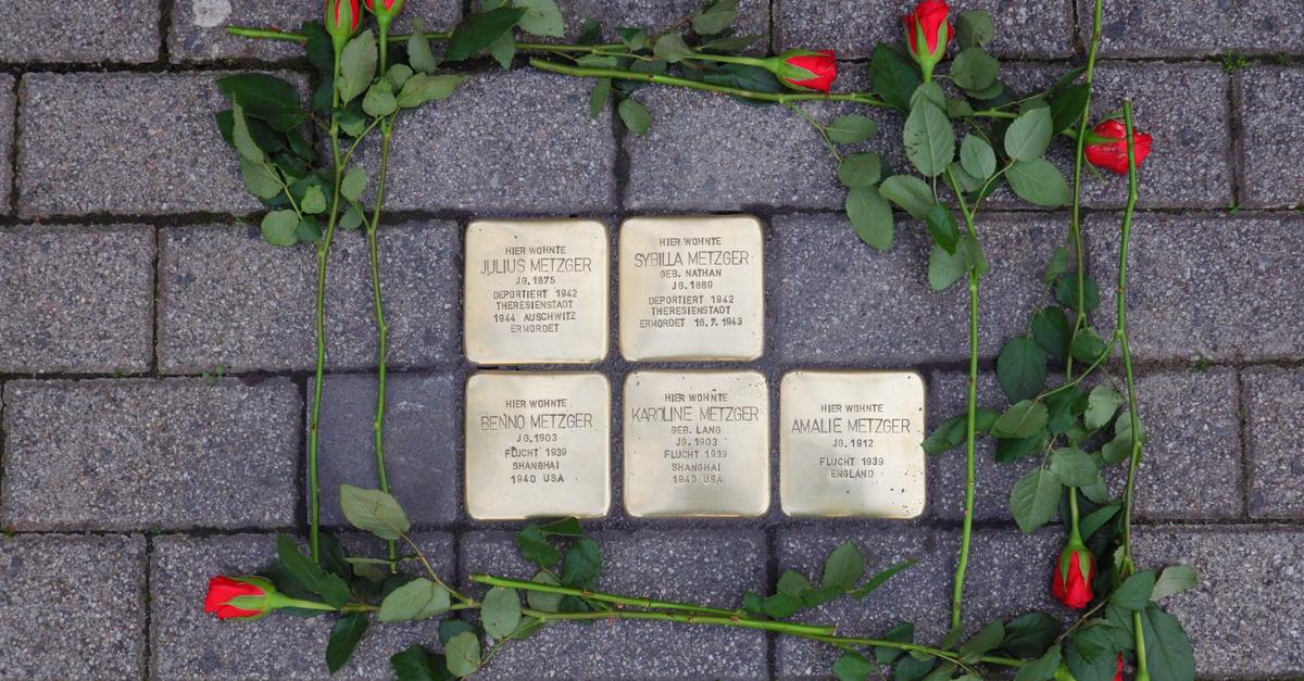 Gedenken an ermordete Flörsheimer: Sechs neue Stolpersteine verlegt