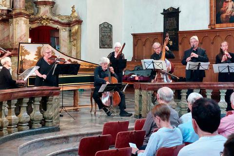 Die „Camerata Köln“ in der Flörsheimer Galluskirche. 