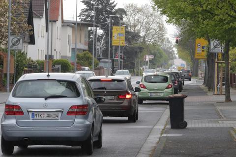 Die Verkehrssicherheit in der Frankfurter Straße ist ein Dauerthema. Archivfoto: Vollformat/Dziemballa