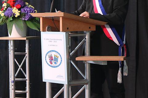 Patrick Suisse während der Jumelagefeier vergangenes Jahr in der Massenheimer Sport- und Kulturhalle. Archivfoto: Jürgen Kunert
