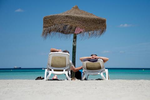 Drei Tage Strand gehören auch zum Urlaub der SeniorenNachbarschaftsHilfe. Archivfoto: Julian Stratenschulte