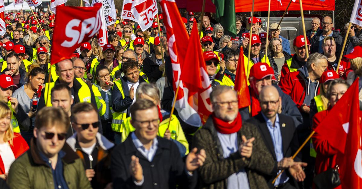 Marburg: Aufstand gegen Stellenkahlschlag – und gegen Biontech