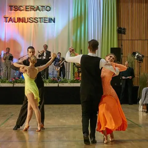 Die Turnierpaare beim Frühlingsball des TSC Erato 2024.