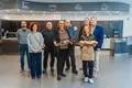 Das Team des Klinikums Siegen freut sich ab dem 3. Februar auf viele Gäste im Café "Goldstück" (v.l.): Dominik Koch, Claudia Castro, Armin Heck, Silke Schaumlöffel, Helge Wittig, Christian Lohmann, Nikolina Micanovic und Ingo Fölsing.
