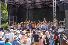 Viele Vereine, Gruppen und Institutionen gestalten das Aßlarer Stadtfest mit.