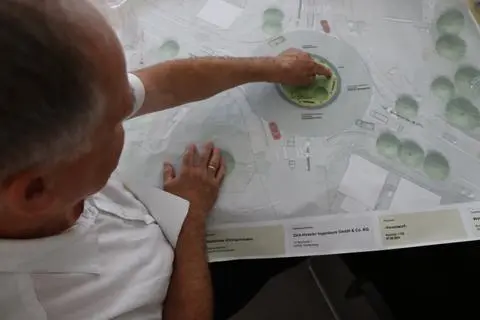 Die Skizze liegt vor: So soll die Verkehrsinsel am Ehringshäuser "Shell-Kreisel" in wenigen Tagen aussehen. 