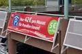 Pendler:innen? Das ist kein Gendern, sondern ein verdeckter Hinweis auf die Art des angebotenen Parkplatzes.