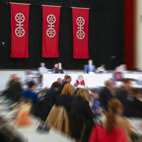 Der Mainzer Stadtrat hat den Haushalt beschlossen, doch die finale Abstimmung steht erst im Januar an.