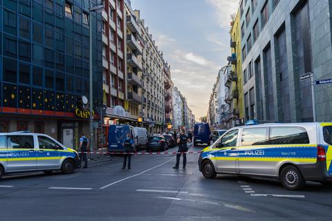 Bei dem Polizeieinsatz im Frankfurter Bahnhofsviertel wurde ein junger Mann angeschossen. Er starb später an seinen Verletzungen. Foto: --/5vision Media /dpa