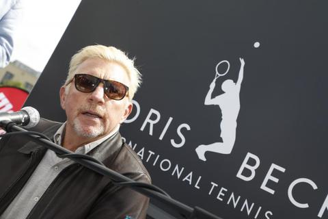 Boris Becker beim Spatenstich für die "Boris Becker Tennis-Akademie" in Hochheim.  Foto: Sascha Kopp