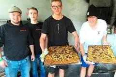 Salzekuchen frisch aus dem Backhaus gibt es am Kirmessamstag.