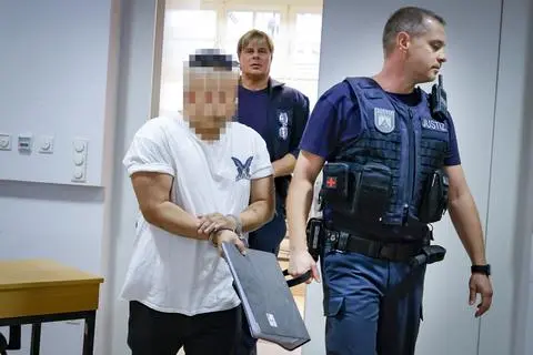 Ein 42-Jähriger aus dem Raum Worms ist wegen schwerer Vergewaltigungsvorwürfe am Landgericht Mainz angeklagt.