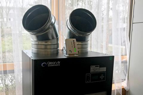 Groß-Rohrheim: Lüfter und CO2-Ampeln sollen die Luftqualität in den Klassenräumen verbessern. Foto: Main-Taunus-Kreis 