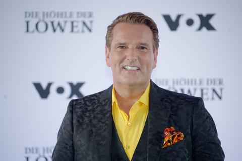 Vox-"Löwe" Ralf Dümmel will besser über Periode nachdenken. An dem Produkt seines neuesten Deals gibt es große Kritik im Netz.  Foto: Henning Kaiser/dpa