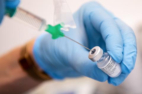 Ein neuer Impfstoff von Biontech/ Pfizer wurde zugelassen. Foto: Sven Hoppe/dpa 