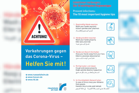 In vier Sprachen listet das Faltblatt der Stadt die wichtigsten Verhaltensregeln zum Infektionsschutz auf. Repro: Klaus Lohr 