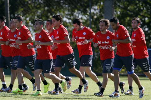 Chiles Nationalmannschaft beim Training. Foto: dpa