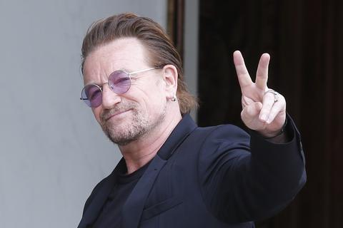 Auch Bono, Frontman der irischen Band U2, ist im Zusammenhang mit den Paradise Papers ins Gerede gekommen. Archivfoto: dpa