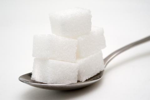 Nicht nur in Desserts steckt viel Zucker, sondern oft auch in vermeintlich gesunden Lebensmitteln. Foto: dpa