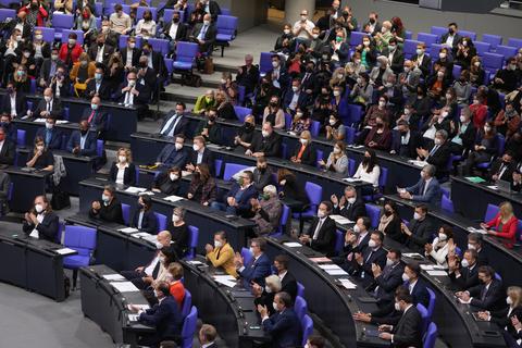 Die Abgeordneten des Bundestags genießen bei der Genesenen-Regel einen Sonderstatus. Foto: dpa