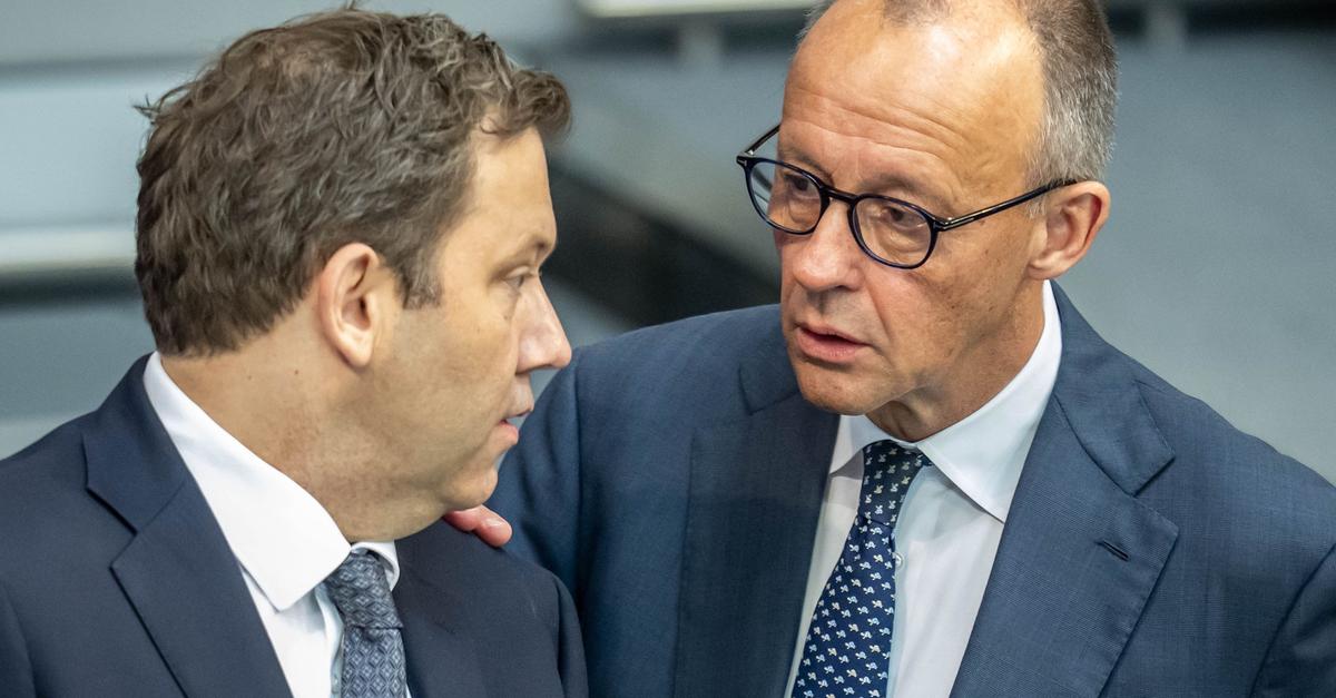 Demonstrative Einigkeit: Merz bei den SPD-Seeheimern