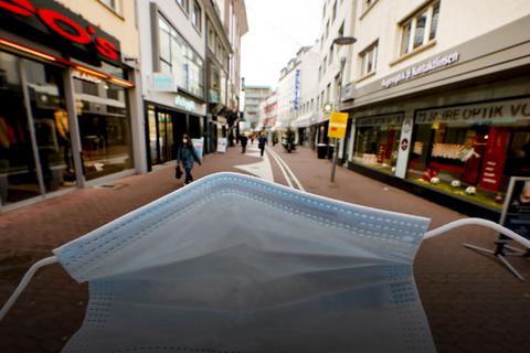 Rheinland-Pfalz darf den Einzelhandel ab Montag unter Auflagen wieder öffnen - Hessen nicht. Symbolfoto: Sascha Kopp