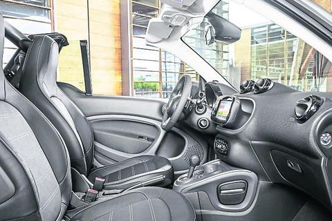 Smart bietet nach eigenen Worten das einzige Cabrio im Segment der Ultrakompakten an. Foto: Chowanetz  Foto: Chowanetz